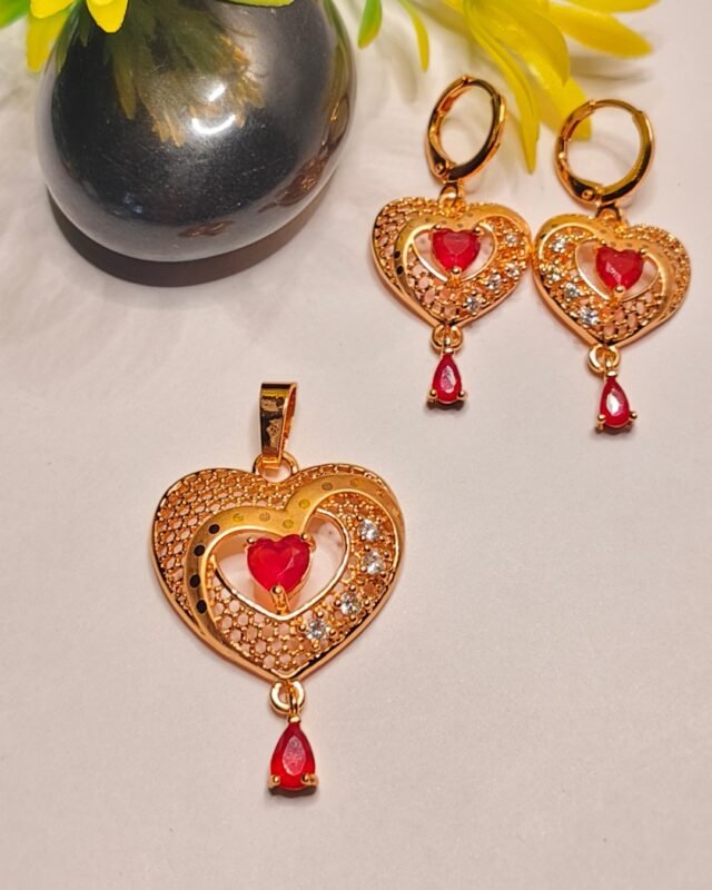 Heart Pendant Set Amara gold-plated red heart pendant set with matching earrings
