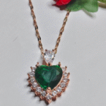 Close up of the Esmeralda emerald necklace imitation