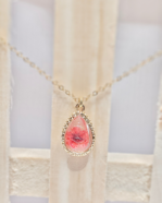 Real Flower Resin Pendant Necklace, Gifting Necklace for Girls detail